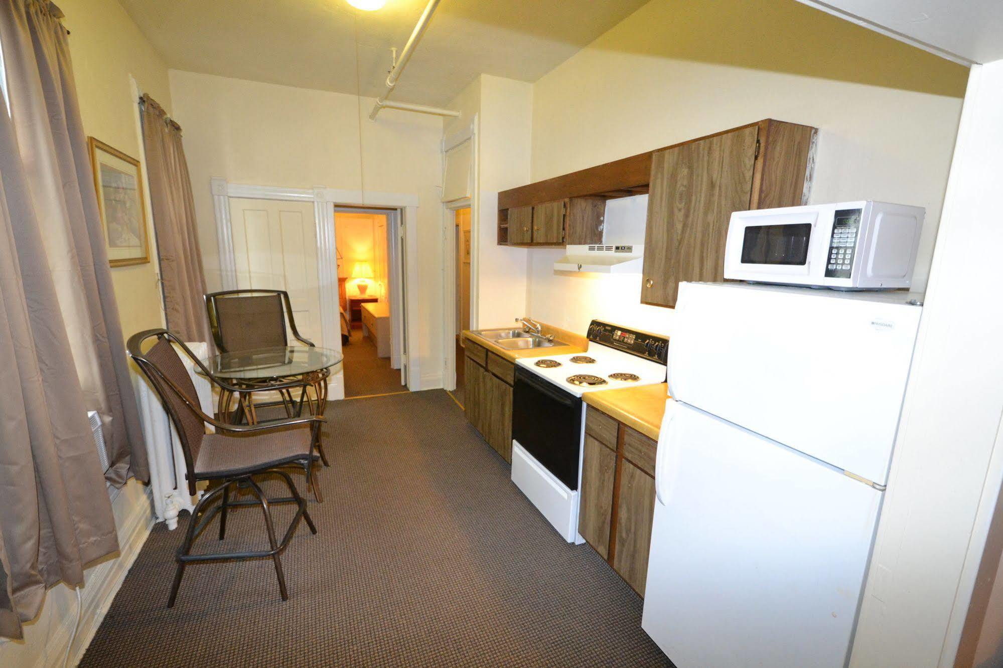 Perfect Stay Inn & Suites Blair 外观 照片